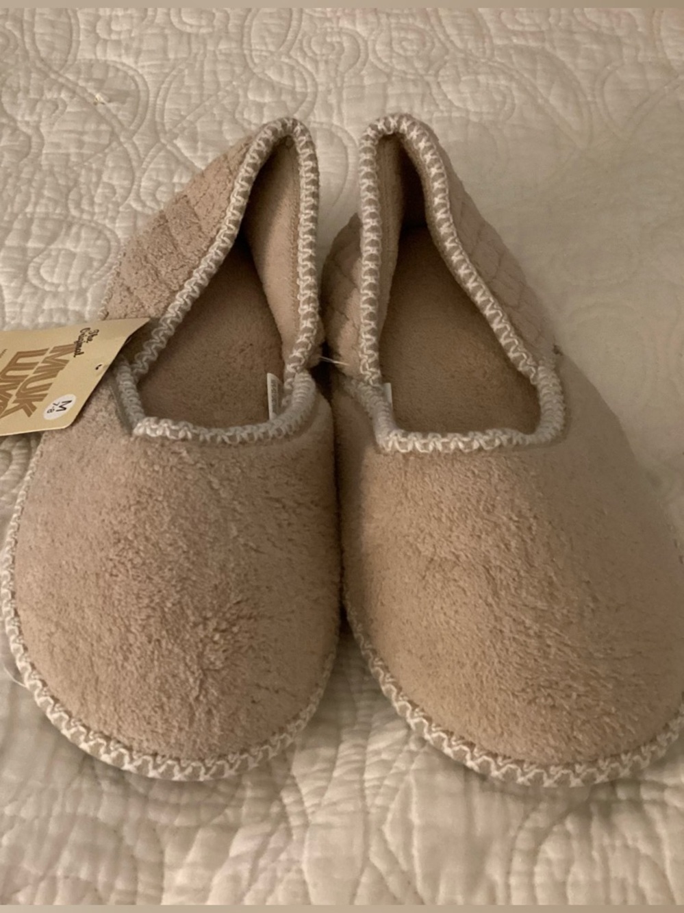 NWT Muk Luks Beige Quilted Slip-On Fleece Slippers